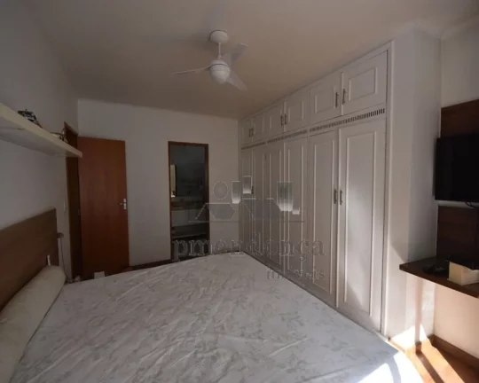 Imagem Apartamento reformado, living para 03 ambientes, 03 dormitórios sendo 01 suíte, banheiro social, c...