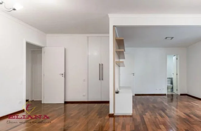 Imagem Apartamento de luxo com 3 quartos, 140m², à venda em São Paulo, Moema