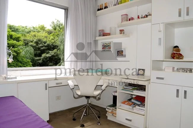 Imagem Apartamento Alto de Pinheiros com 186m², conforto e diversão ao seu alcance.