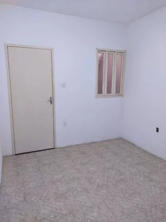 Imagem Casa no Conjunto Prisco Viana - 3/4, 160m², Suítes, Garagem - Consulte-nos!