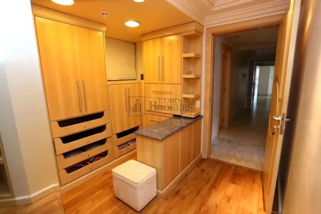 Imagem Apartamento frente mar semi mobiliado em Balneário Camboriú