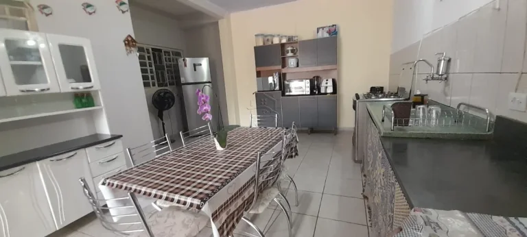 Imagem Excelente casa no Perequê-Açu 350 m da praia!
