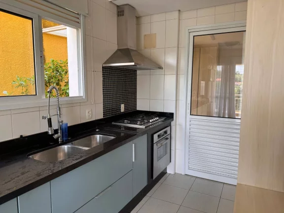 Imagem Casa com 4 suítes ao lado do Shopping da Granja Viana