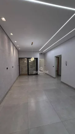 Imagem Casa com 3 dormitórios à venda, 223 m² por R$ 980.000,00 - Alto do Trindade - Itumbiara/GO
