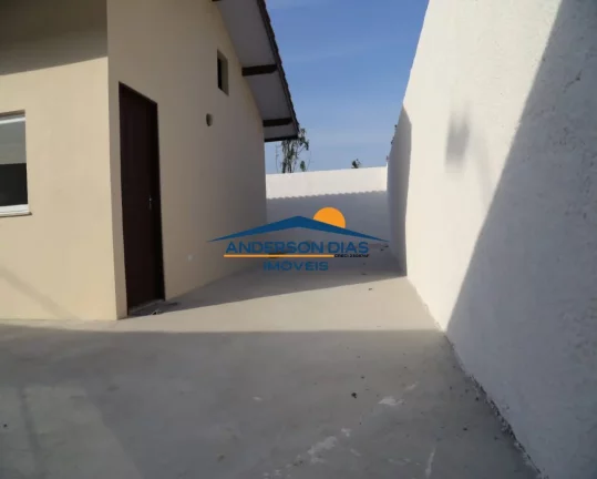 Imagem Casa com 2 Dormitórios à venda, 52 m² por R$ 280.000 - Pontal de Santa Marina - Caraguatatuba/SP