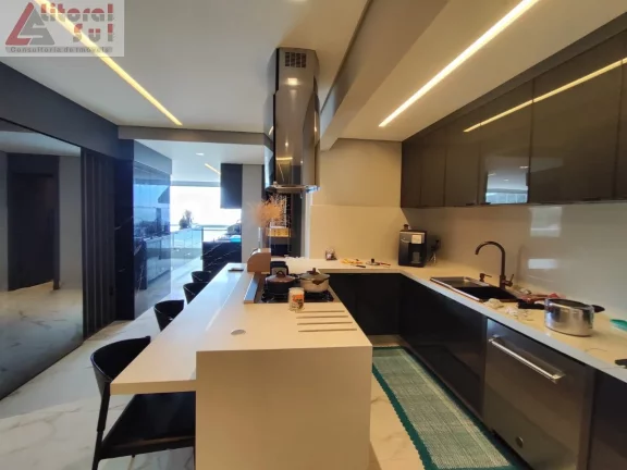 Imagem Luxuoso apartamento à venda em Praia Grande-SP, Canto do Forte: 3 quartos, 3 suítes, 2 salas, 4 banheiros, 3 vagas, 250m².