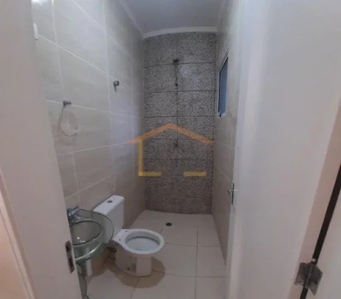 Imagem Sobrado com 145 m² de área construída, 3 dormitórios, sendo 1 suíte, no andar superior, além d...