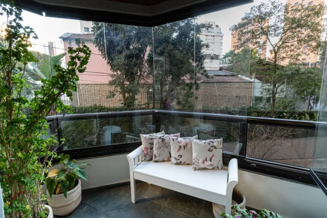 Imagem Apartamento Perdizes - 244M², 4 Dorms, 2 Suítes, 4 Vagas, Varanda, Armários