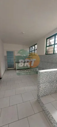 Imagem Casa para Venda em São Roque, Jardim Brasil, 2 dormitórios, 1 banheiro, 3 vagas