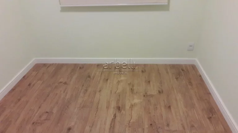 Imagem Apartamento com 33 M², 1 banheiro com box em vidro e gabinete no lavatório, 1 dormitório, cozinha...