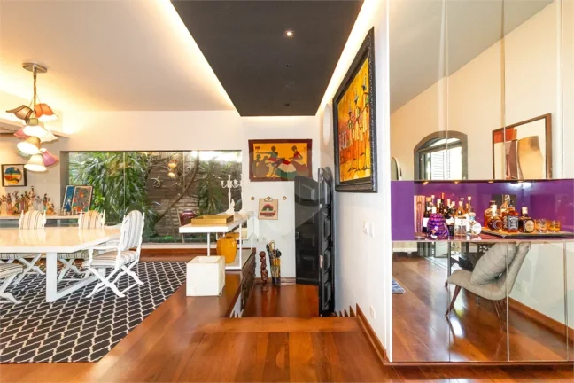 Imagem Casa à venda ou para alugar com 3 quartos, sendo 1 suíte, em Jardim Guedala, São Paulo - SP