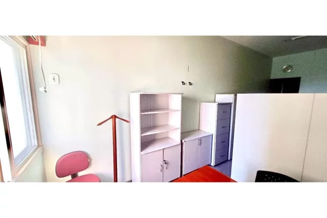 Imagem Sala comercial de 33m² com VAGA a venda ao lado do metro Cinelândia, mobiliada e pronta para uso.