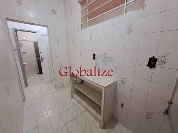 Imagem Apartamento terreo à venda, frente mar, 1 quarto, sala, cozinha e banheiro por R$278.000,00 no Embaré em Santos