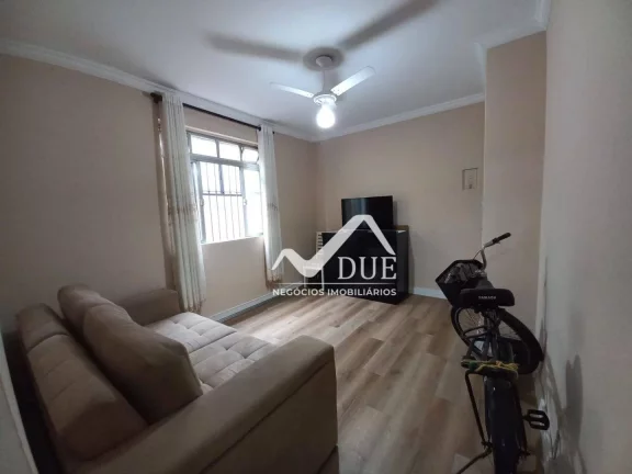 Imagem Apartamento com 2 dormitórios de frente, no 1 andar com varanda e vaga suficiente e livre, à venda, 70 m² por R$ 340.000 - Boqueirão - Santos/SP