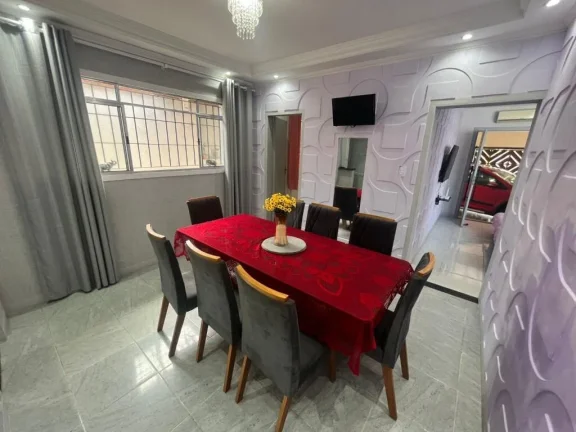 Espaçosa Casa com Edícula 3 Quartos no Maracanã, Praia Grande