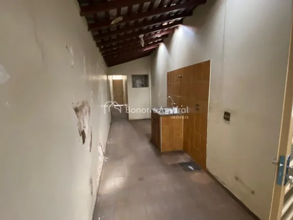 Imagem Casa comercial ou residencial à venda, térrea, 5 salas, 3 vagas de garagem no Bosque, Campinas/SP