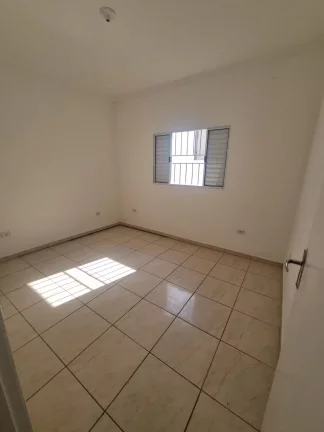 Imagem Casa a venda c/ 03 dormitórios, sendo 01 suíte - Bairro Água Branca
