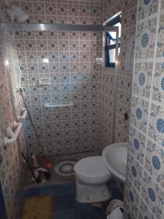 Imagem CASA LADO LINHA BAIRRO PROXIMO AO CENTRO