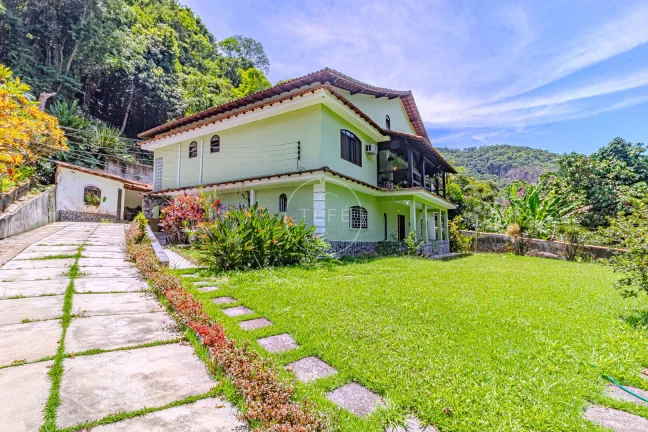 Imagem CASA com 4 SUÍTES em Itaipu/Niteroi - R$ 980.000 - 1.960m²