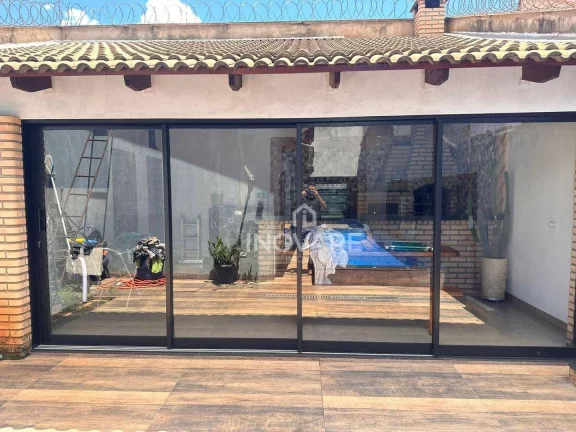 Imagem Casa com 2 dormitórios à venda, 140 m² por R$ 380.000,00 - Jardim Flamboyant - Itumbiara/GO
