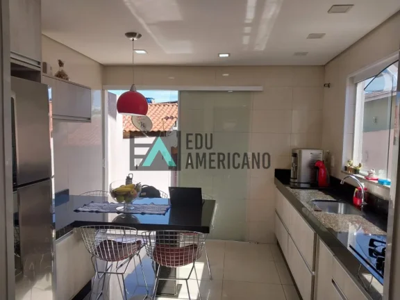Imagem Casa com 2 suítes Atibaia