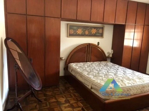Imagem Santo André Sobrado amplo, 4 dormitórios, edícula, espaço gourmet, 2 vagas.