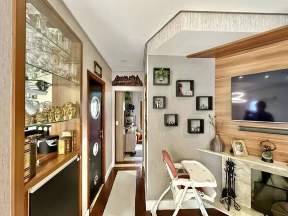 Imagem Cond. New Village - Sobrado 3d/1ste, escritório, ar-condicionado, lareira!