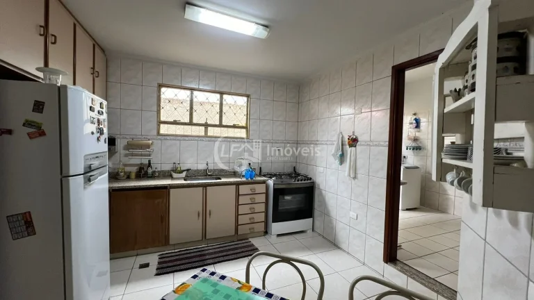 Imagem Espetacular casa à venda em Campo Grande-MS, Vila Giocondo Orsi: 4 quartos, 1 suíte, 3 salas, 3 banheiros, 3 vagas, 205m²!
