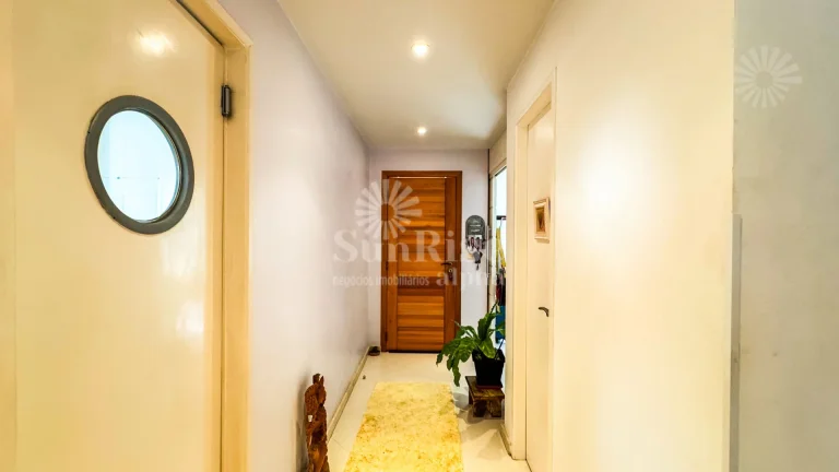 Imagem Casa de esquina com 240m² - 4 quartos - 2 suítes | Tamboré 7 - R$2.799.000 | Alphaville