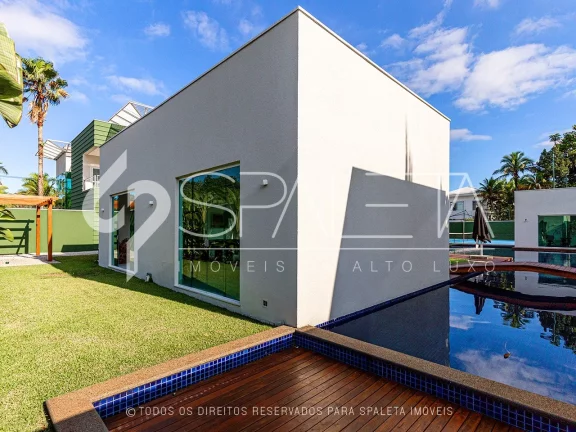 Imagem Mansão contemporânea com heliponto particular à venda no condomínio Jardim Acapulco no Guarujá