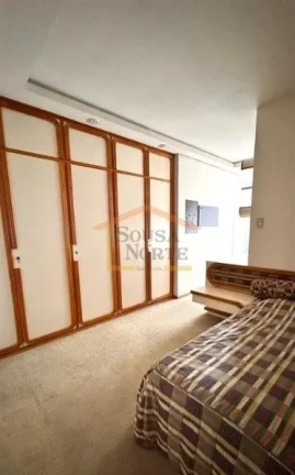 Imagem Apartamento amplo, 240m², 4 dormitórios, sendo 2 suítes, 1 com closet, armários e hidro, quarto ...