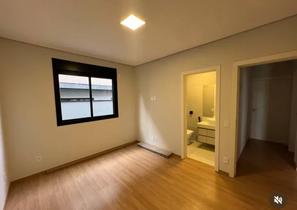 Imagem Linda casa nova - Condomínio próximo ao centro