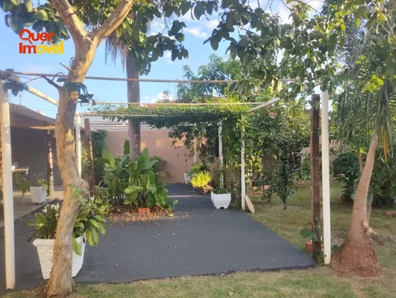 Imagem Excelente oportunidade: Casa com área de lazer à venda em Ribeirão Preto-SP, Parque São Sebastião, 2 quartos, 1 sala, 2 banheiros, 5 vagas, 170m².