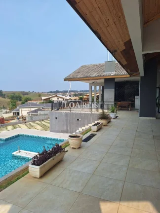 Imagem Vale dos Lagos | 3 Dorms (1 Suíte) | 6 Vagas | 399 m²