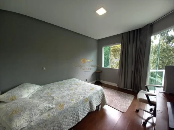 Imagem Casa em Condomínio para Venda em Teresópolis / RJ no bairro Quebra Frascos