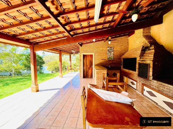 Imagem Belíssima Chácara fundo p/ Represa Piracaia