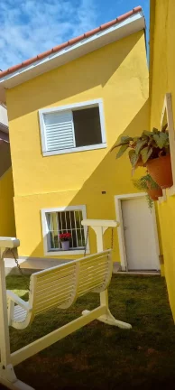Imagem Sobrado Excelente com 76 m² 2 Dormitorios e 2 Vagas de Garagens