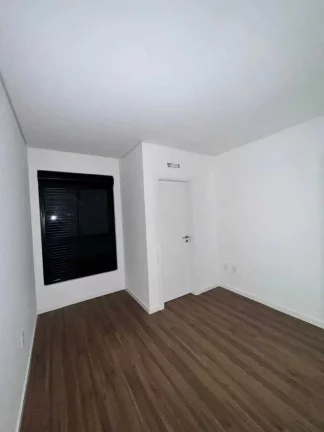 Imagem Apartamento com 3 suítes e 3 vagas de garagem na Praia Brava de Itajaí/SC
