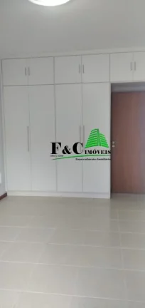Imagem Casa para Venda em Araras, Parque Santa Cândida, 3 dormitórios, 1 suíte, 2 banheiros, 4 vagas