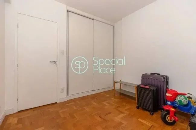 Imagem Ótimo apartamento em Moema Pássaros - 111m² - Andar alto - Living com varanda - Sala de jantar - ...