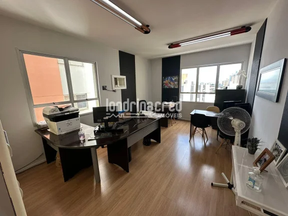 Imagem Sala Comercial à Venda no Centro de Londrina com 43 m² de Área Útil, Banheiro Privativo e Excelente Localização para Seu Negócio