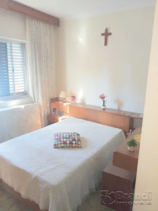 Imagem CASA NA V. GRACIOSA COM 4 VAGAS COBERTAS