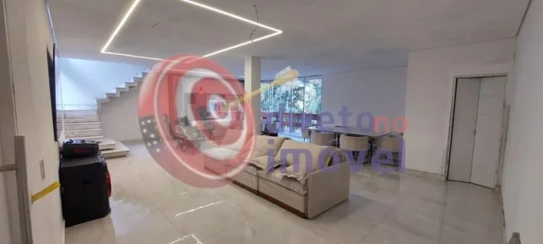 Imagem Chácara à venda Mairiporã 3 suítes 210m² terreno 30x62m Mairiporã SP