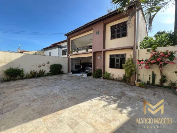 Imagem Casa com 5 dormitórios à venda, 285 m² por R$ 850.000,00 - São Gerardo - Fortaleza/CE