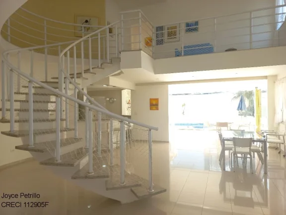 Imagem Casa com 4 suítes a 100 m da praia em condomínio de Luxo em Peruíbe.