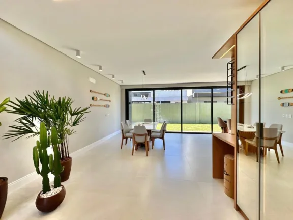Imagem Casa em Condominio 4 Dormitórios - Bairro xangri-la