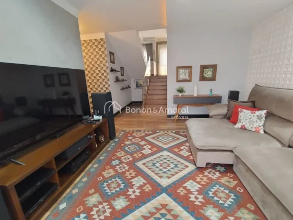 Imagem ...#34;Conforto e Lazer: Linda Casa em Condomínio com Suítes e Área de Lazer Completa!...#34;