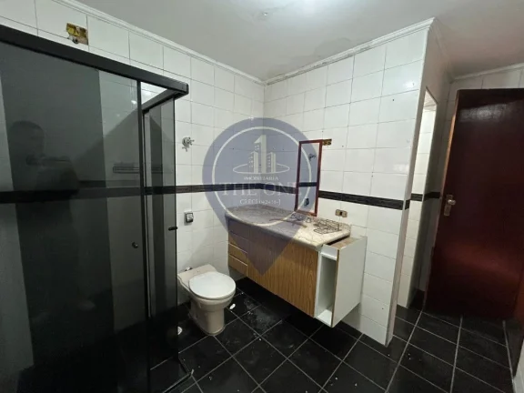Imagem Aluguel de Casa de Luxo em São Paulo - 4 quartos, 2 suítes, 3 banheiros, 3 vagas de garagem, 220m² - Jardim da Glória