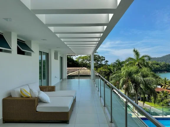 Imagem Linda casa em condomínio na Praia da Santa Rita em Ubatuba!