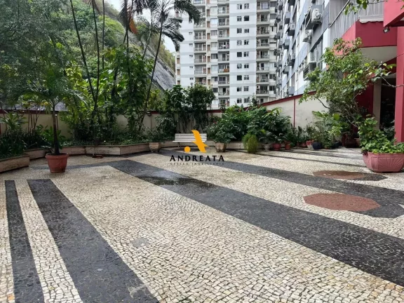 Imagem Flamengo - Rua Oswaldo Cruz - Vendo ótimo apartamento de Sala/Quarto com 64m² - armários - Infraestrutura - 1 vaga - R$900.00,00
